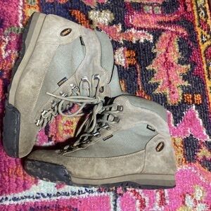 Aku Gore-Tex Air 8000 Womens Gray Hiking Boots Size 7